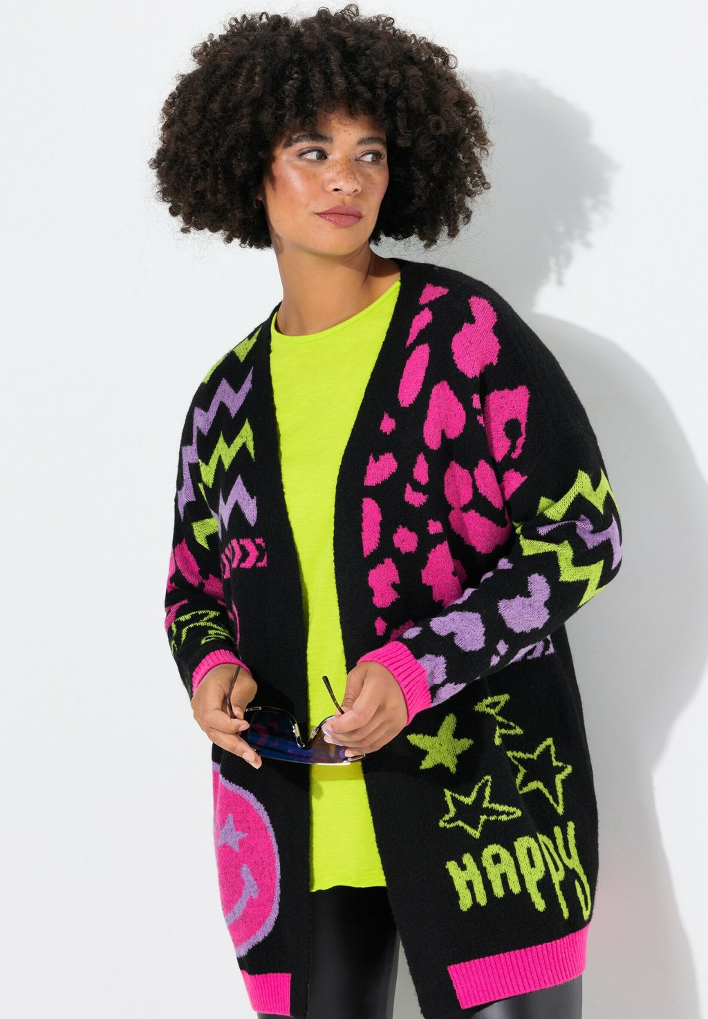 

Кардиган WITH SMILEY PATTERNS AND OPEN FRONT Angel of Style, черный