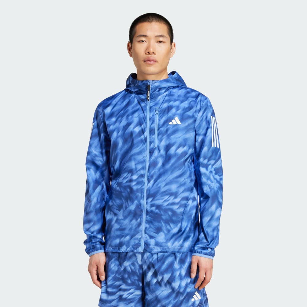 

Куртка Adidas Own The Run Allover Print Jacket, цвет Blue Fusion/Dark Blue