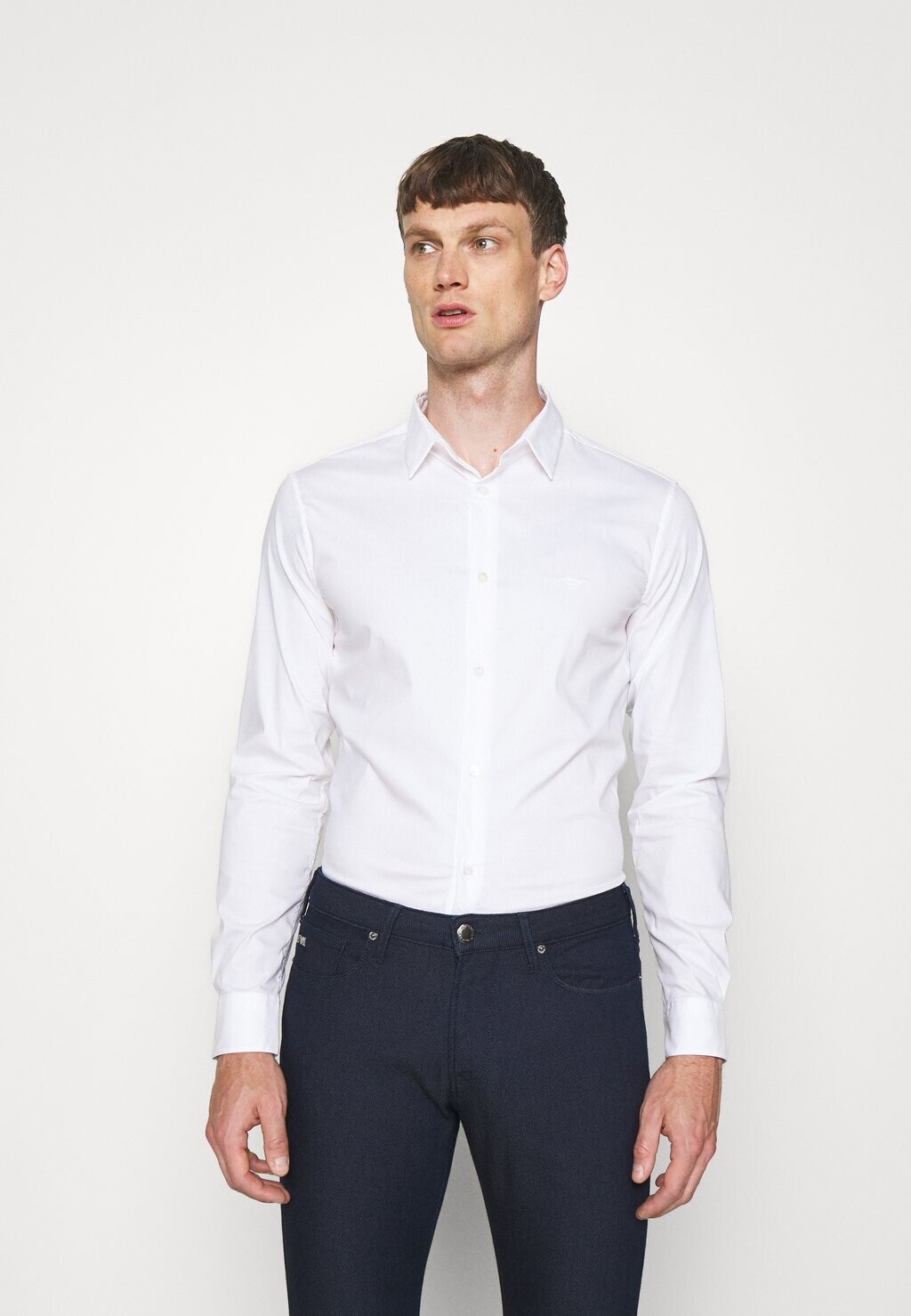 

Элегантная рубашка Camicia Emporio Armani, цвет bianco ottico