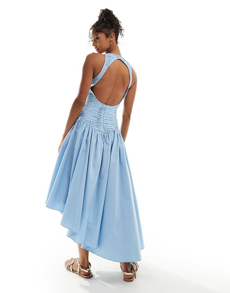 

ASOS DESIGN – Синее платье миди со сборками, тонкой складкой сверху и открытой спиной