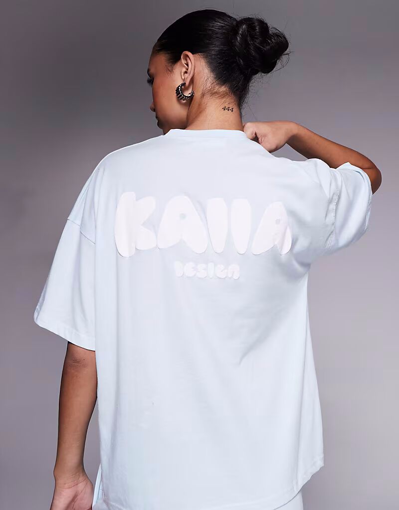 

Футболка Kaiia Design с большим логотипом спереди и сзади, светло-голубого цвета