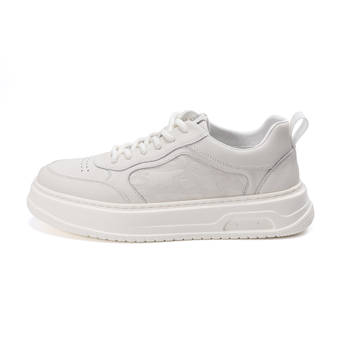 

Низкие мужские кроссовки AQUASCUTUM, White