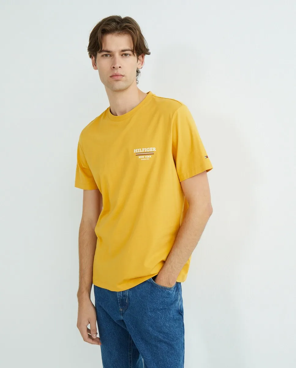 

Мужская футболка стандартного кроя с короткими рукавами Tommy Hilfiger, цвет Mostaza