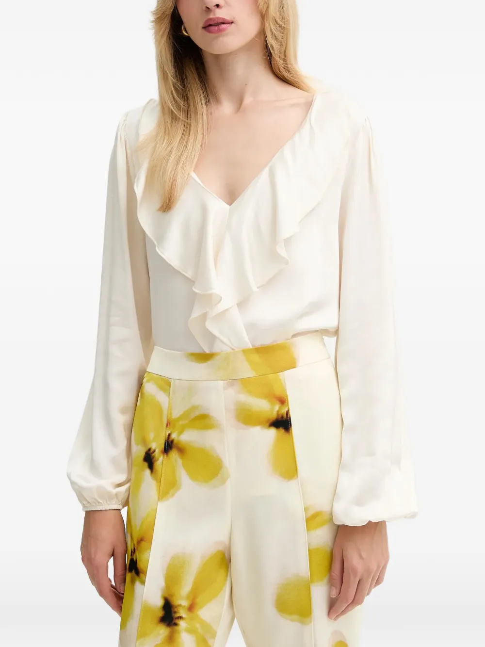 

Блузка с V-образным вырезом и оборками Fracomina, бежевый