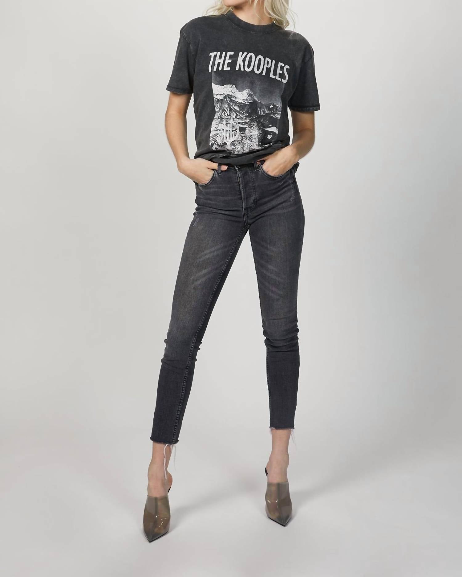 

Выцветшая черная футболка The Kooples