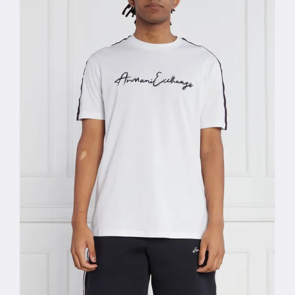 

Футболка стандартного кроя Armani Exchange, белый