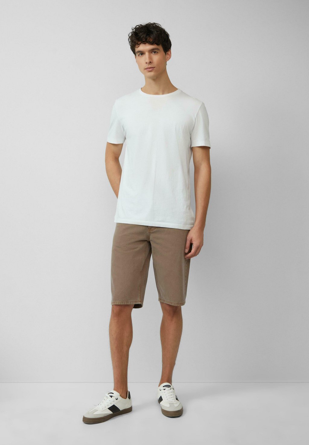 

Джинсовые шорты BERMUDA REGULAR FIT MID RISE s.Oliver, песочный