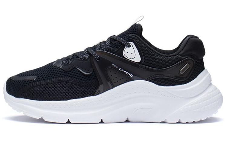 

LINING Liuyun Lifestyle Shoes Women's Low-top Black/white