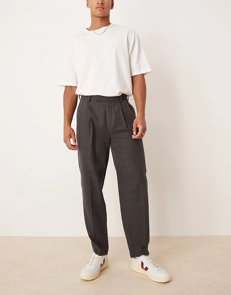 

Элегантные зауженные брюки свободного кроя с двойными складками из плетения «рогожка» цвета «уголь» от ASOS DESIGN