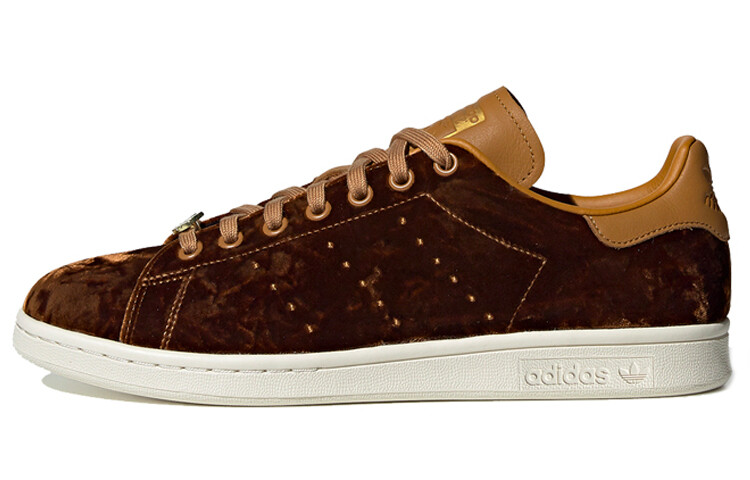 

Кроссовки Adidas Originals Stan Smith Velvet Pack Mesa