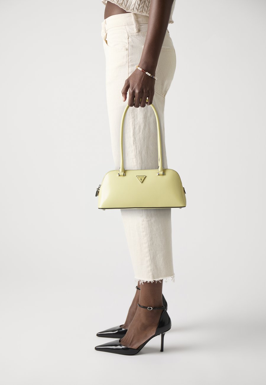 

Сумка Guess ARNELA SHOULDER SATCHEL, Yellow