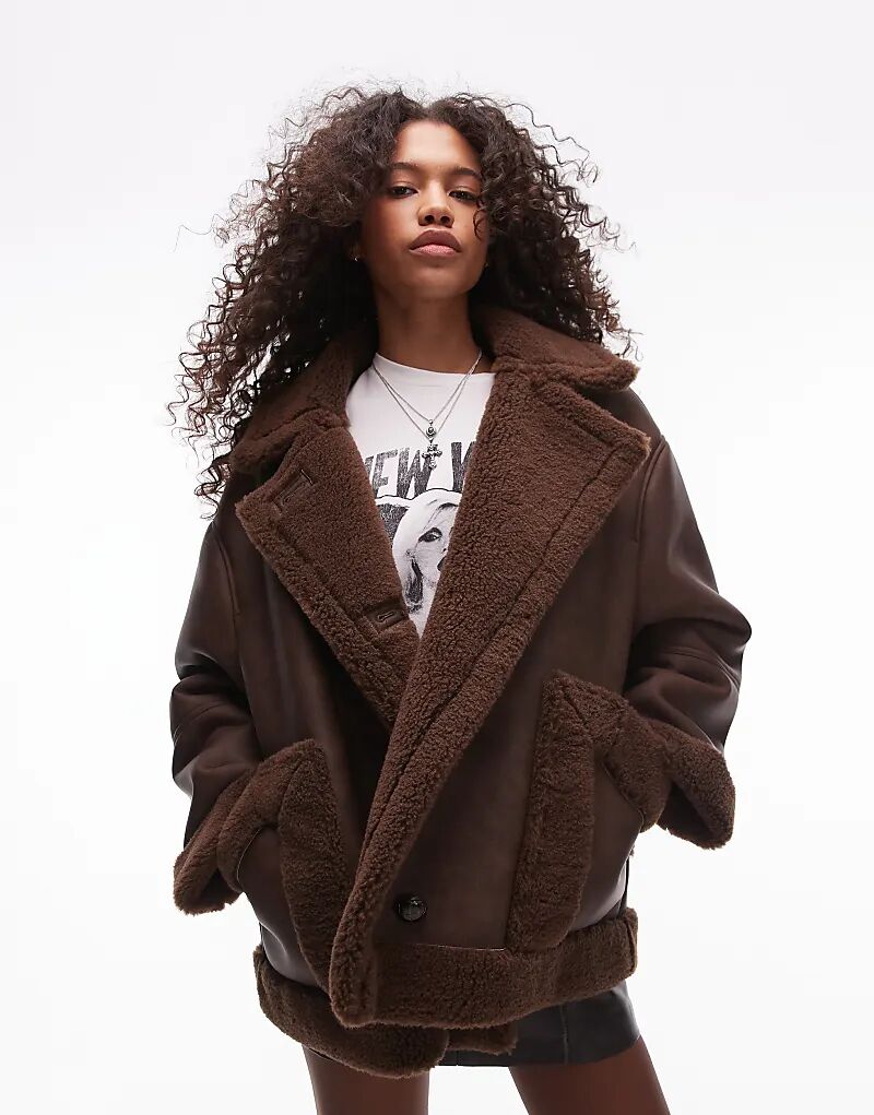 

Объемное пальто шоколадного цвета Topshop