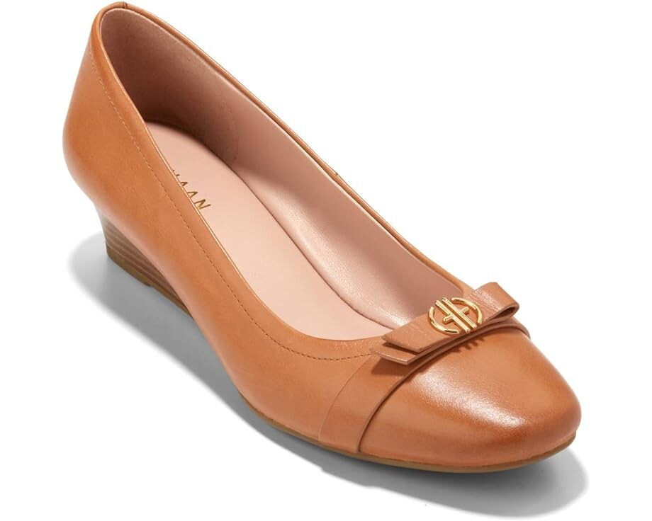 

Туфли Cole Haan Malta Wedge 40 mm, цвет Pecan Leather/Natural Stack