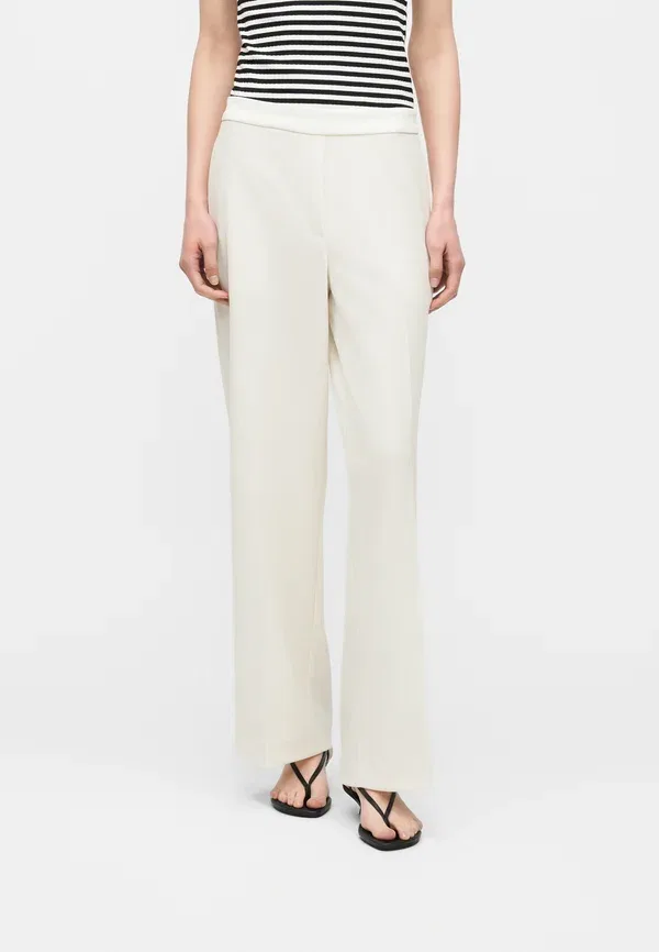 Брюки Calvin Klein Travel Pant, цвет тофу