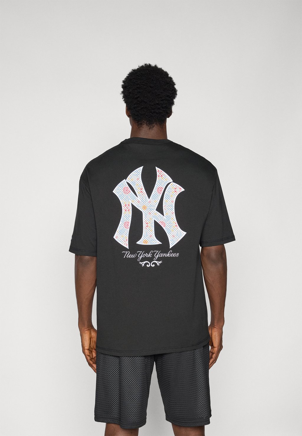 

Футболка с принтом MLB NEW YORK YANKEES INFILL TEE New Era, черный