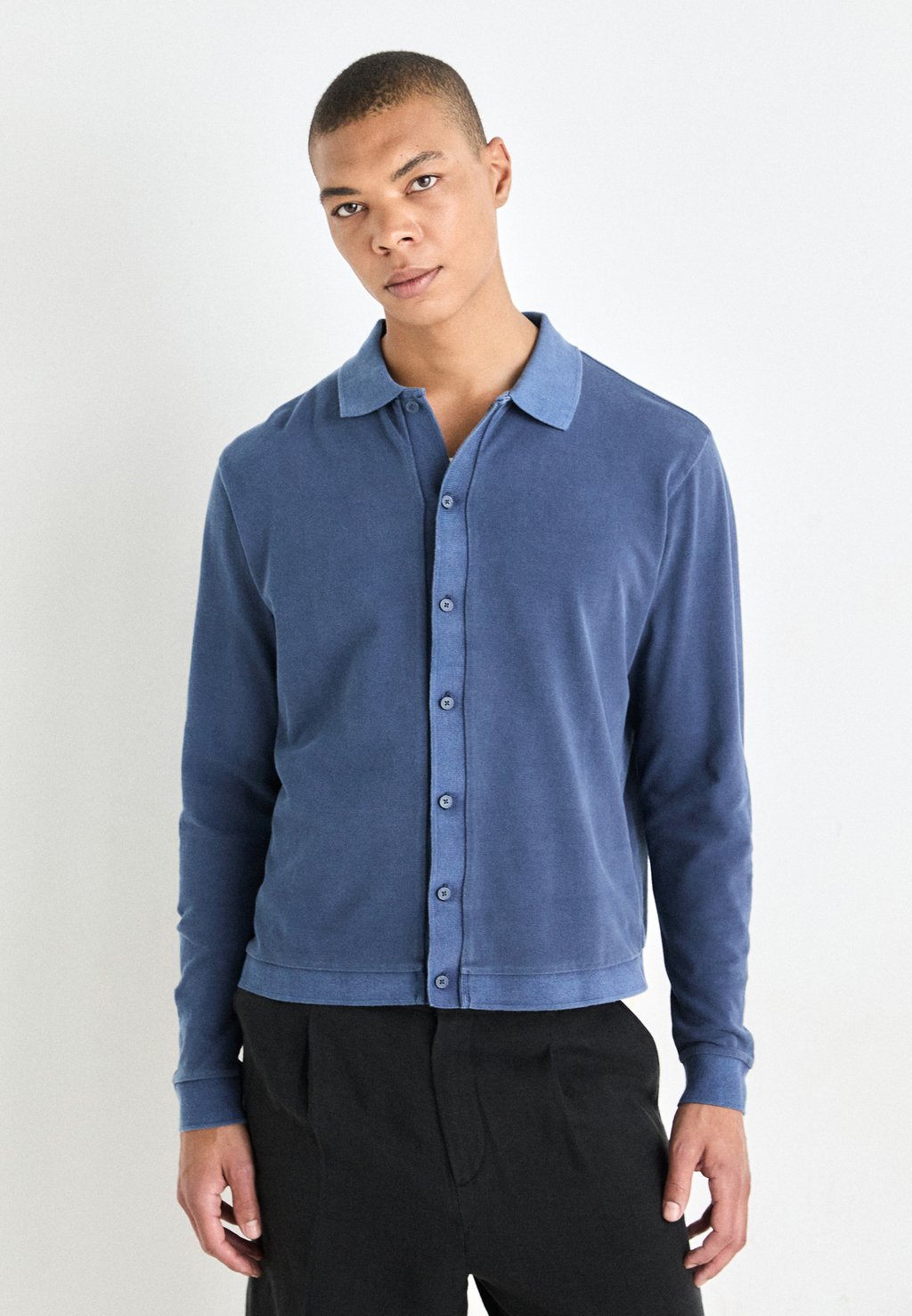 

Кардиган TENNIS LONG SLEEVE Weekday, темно-синий