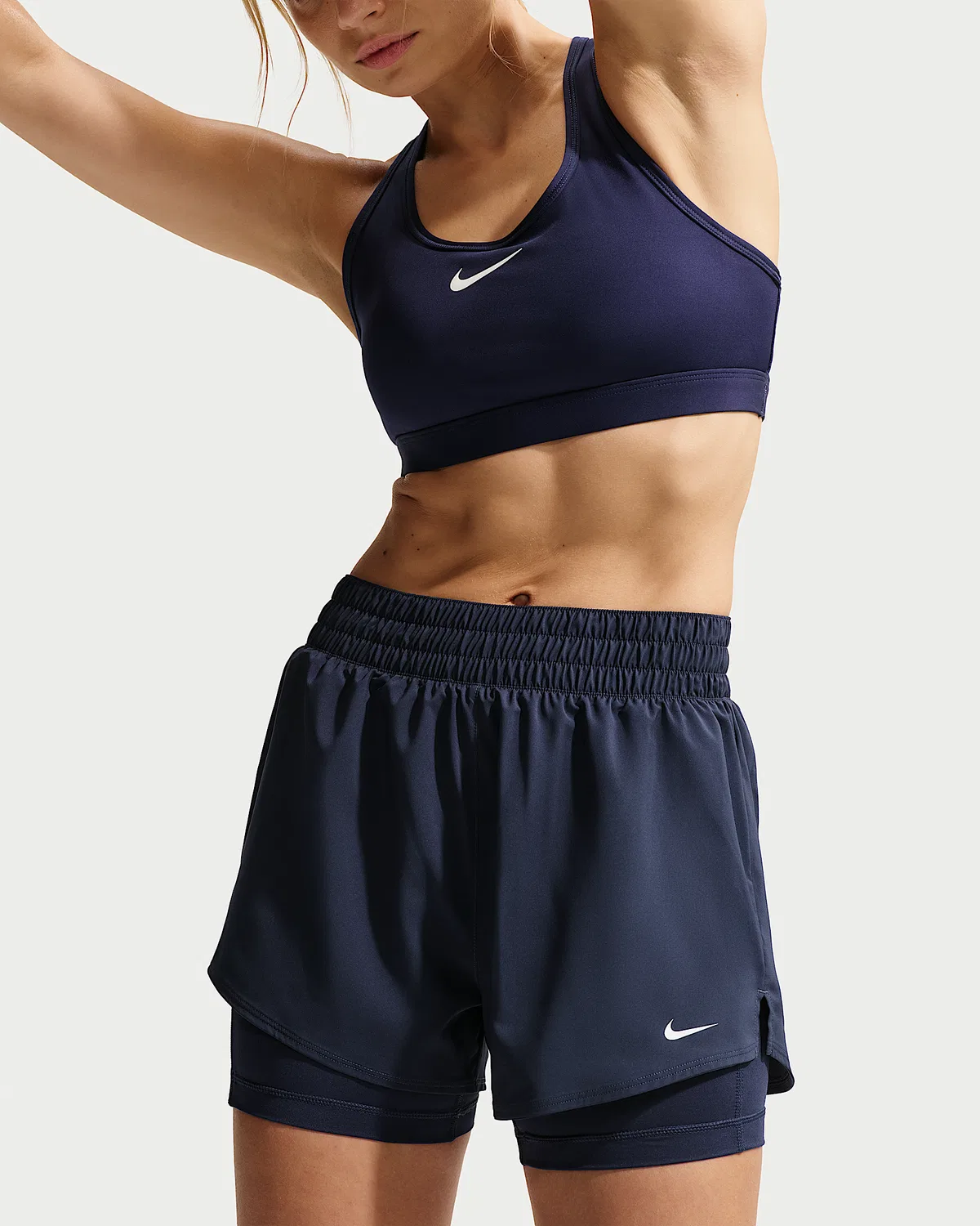 Женские шорты Nike One Dri-FIT с высокой посадкой 3" 2-в-1, Midnight Navy/White — фото 2