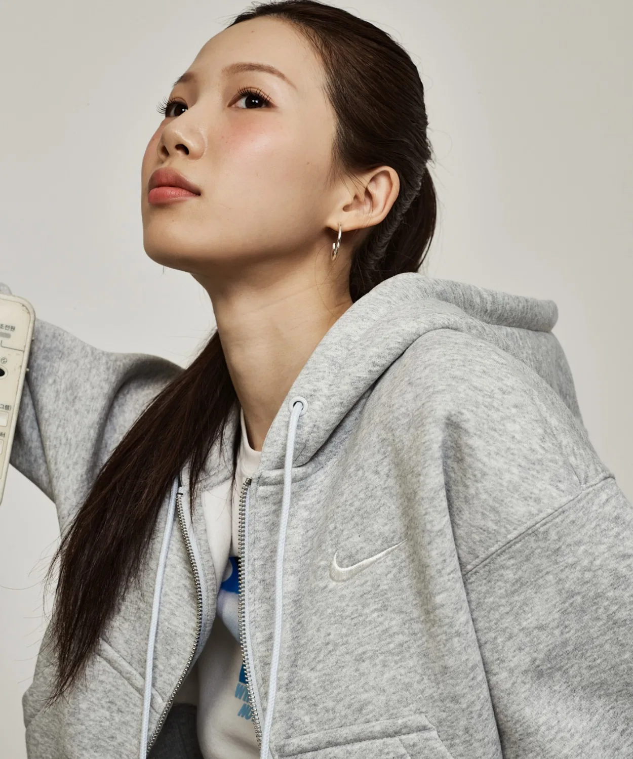 Женский свободный флисовый худи с полной застежкой-молнией Nike Sportswear Phoenix Fleece, утепленный, серый — фото 4