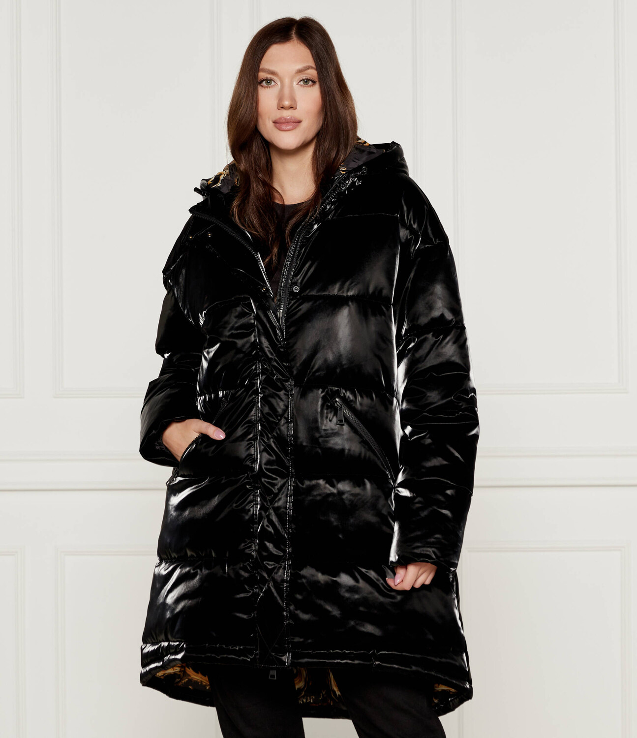 

Куртка Versace Jeans Couture Loose fit, черный