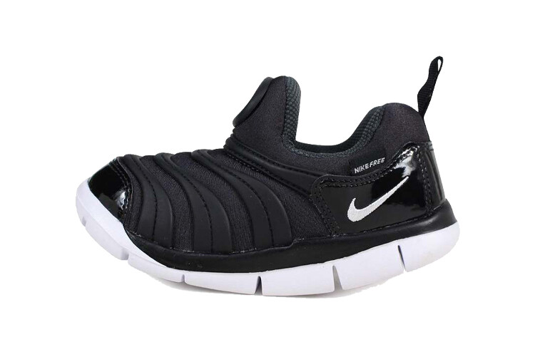 

Кроссовки Nike Dynamo Free Black White TD
