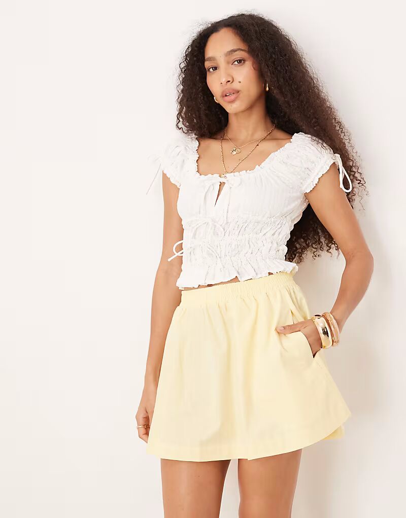 

Мини-юбка ASOS DESIGN Circle Volume цвета пахты