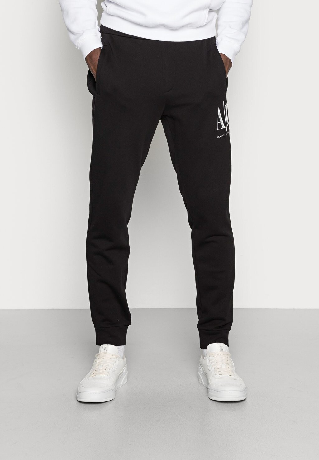 

Спортивные брюки Trouser Armani Exchange, черный
