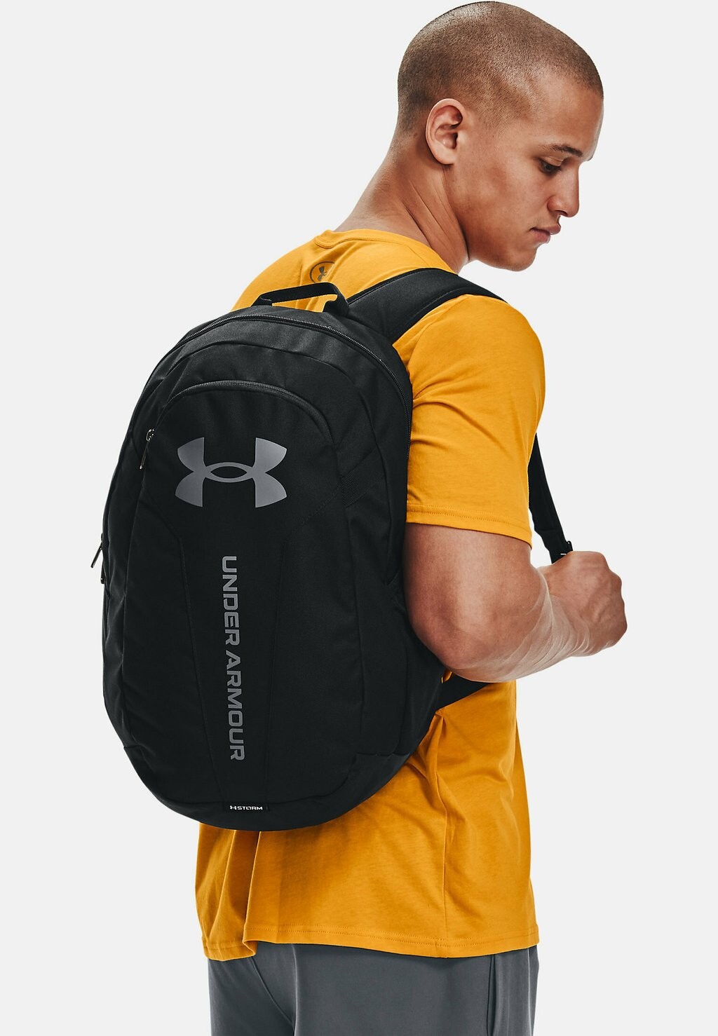 

Рюкзак Under Armour, черный