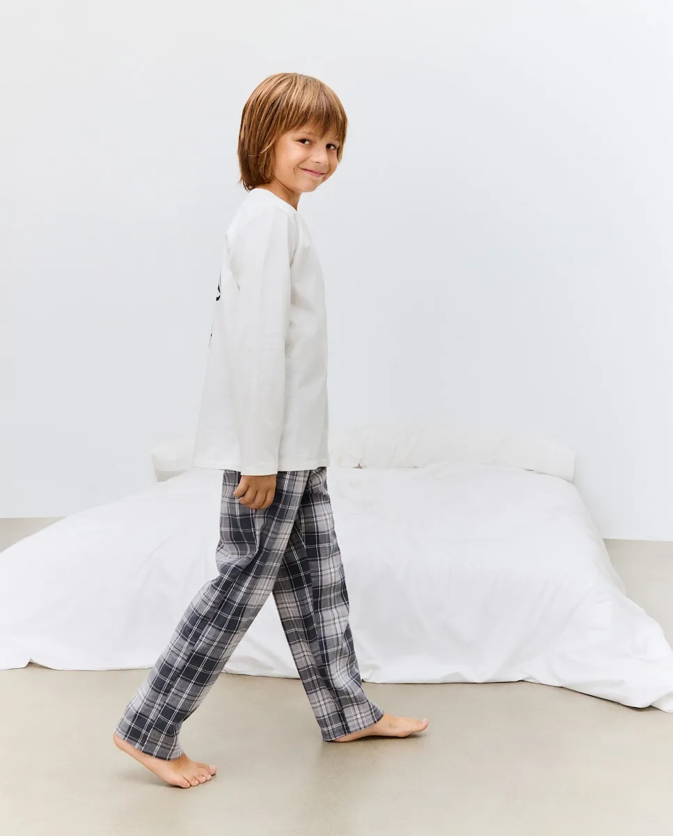 

Полный длинный пижамный комплект для мальчика, брюки в клетку, уровень выше Cotton Juice, черный