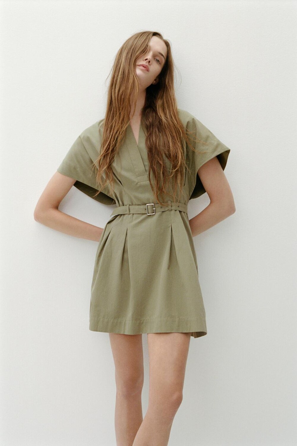 

Короткое платье с поясом ZARA, хаки