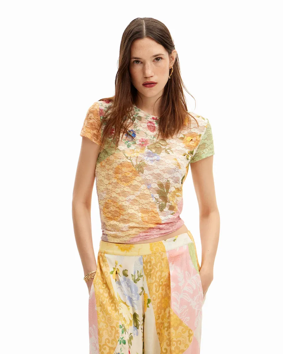 

Женская футболка с кружевным цветком Desigual, мультиколор