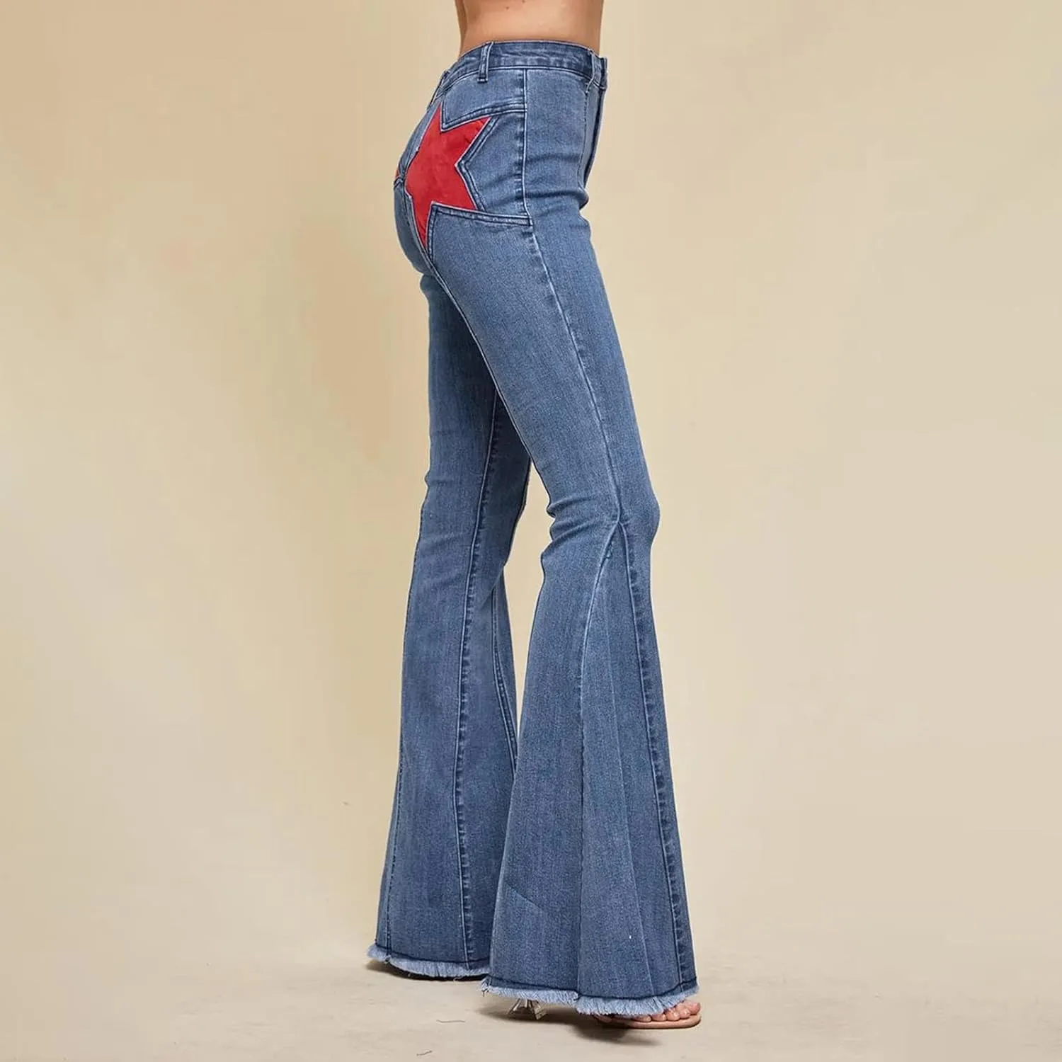 Женские джинсы Bell Bottom Mid High Waist с потертым подолом — фото 4