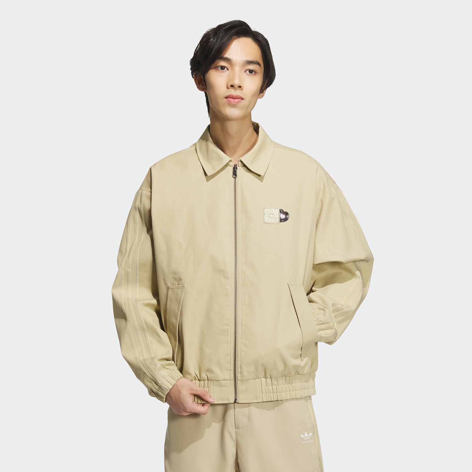 Куртка унисекс светло-хаки Adidas Originals, хаки — фото 2