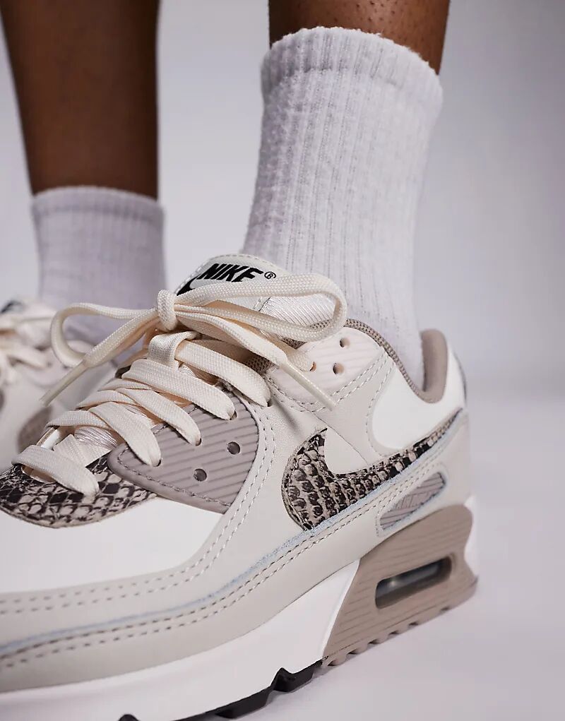 Кроссовки Nike Air Max 90 Snakeskin белого и коричневого цветов — фото 4