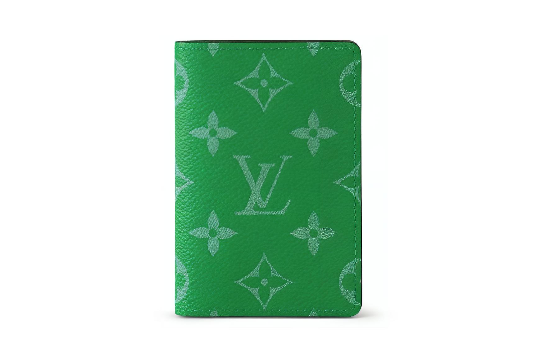 

Кожаный кошелек женский зеленый LOUIS VUITTON
