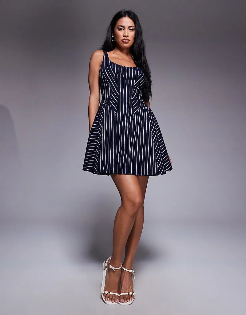 

Платье мини-фасона ASOS DESIGN Bengaline с круглым вырезом, свободным кроем и тёмно-синей полоской