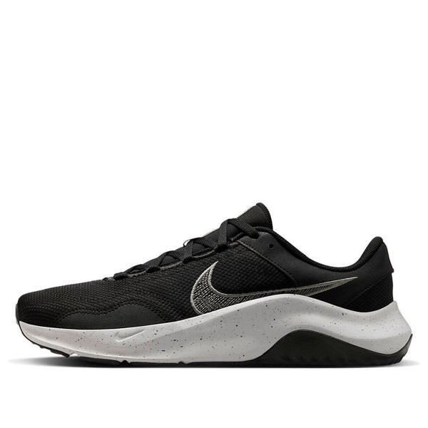 

Кроссовки legend essential 3 next nature Nike, черный