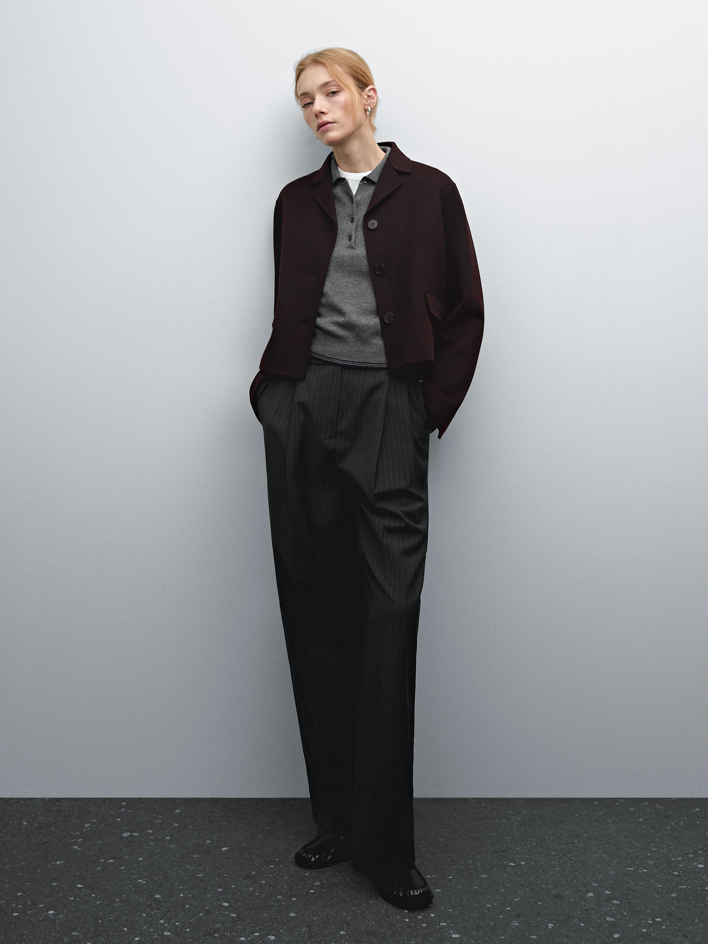 

Короткая куртка из смесовой шерсти Massimo Dutti, бургундия