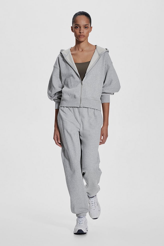 

Спортивная толстовка с капюшоном на молнии H&M, серый