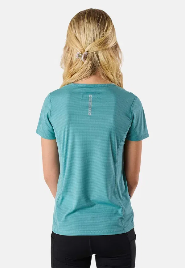 Футболка Swedemount Ultra light tee girl basic t-shirt, цвет морской зелени — фото 3
