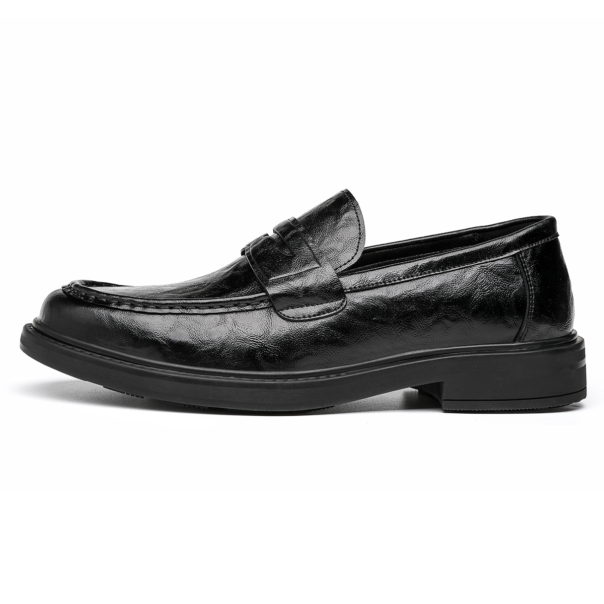 

Массивные кроссовки мужские черные CHINT