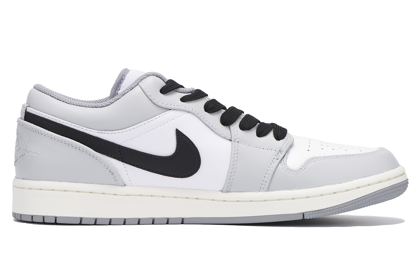 

Баскетбольные кроссовки Air 1 Vintage Men Low-Touch Black Grey Jordan