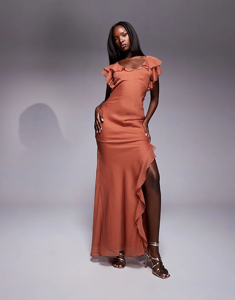 

Платье макси ASOS DESIGN цвета ржавчины с оборками, рукавами-крылышками и разрезом сбоку