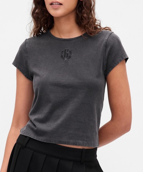 

Футболка укороченная из хлопкового трикотажа с логотипом GAP, черный