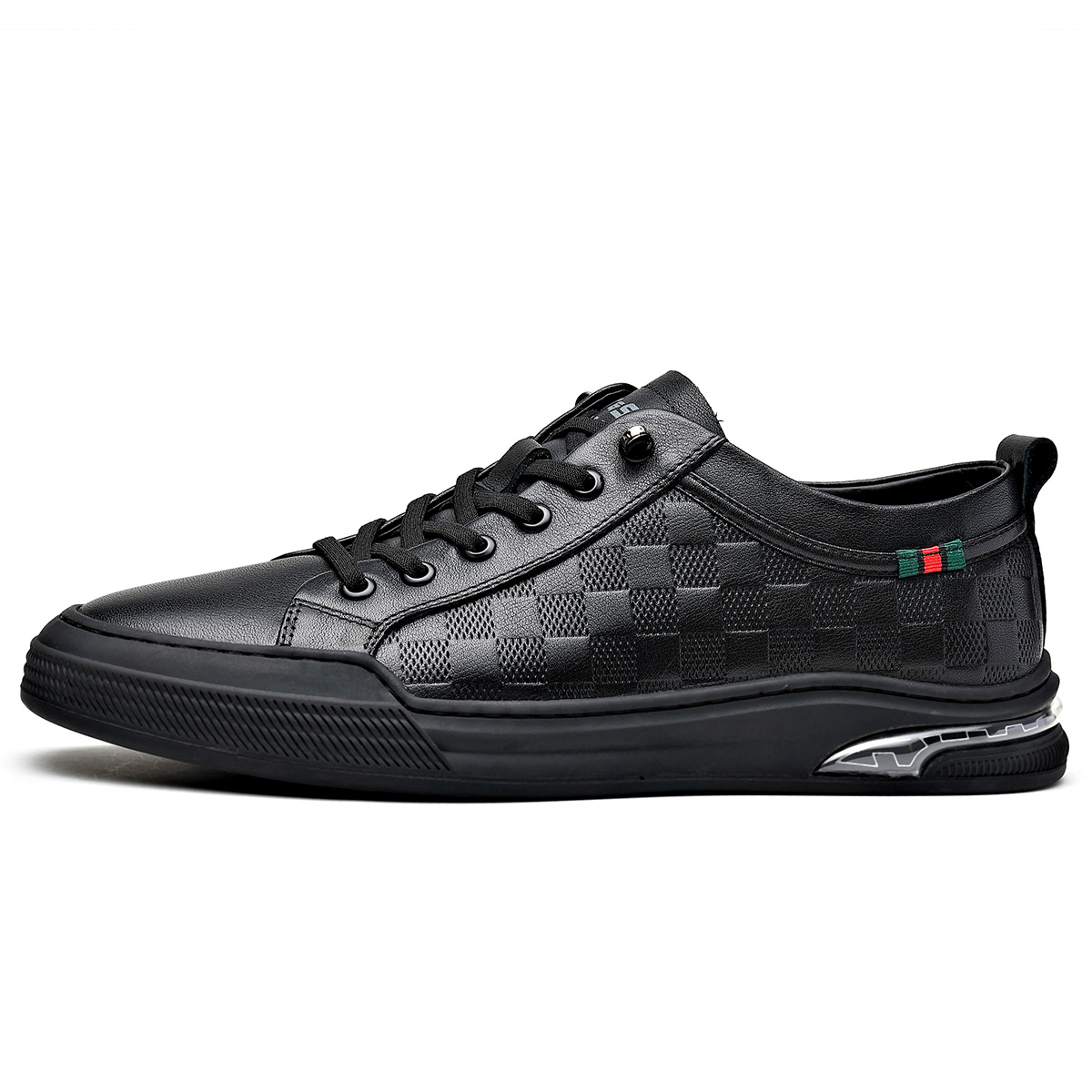 

Повседневные кроссовки мужские низкие бело-черные ST&SAT