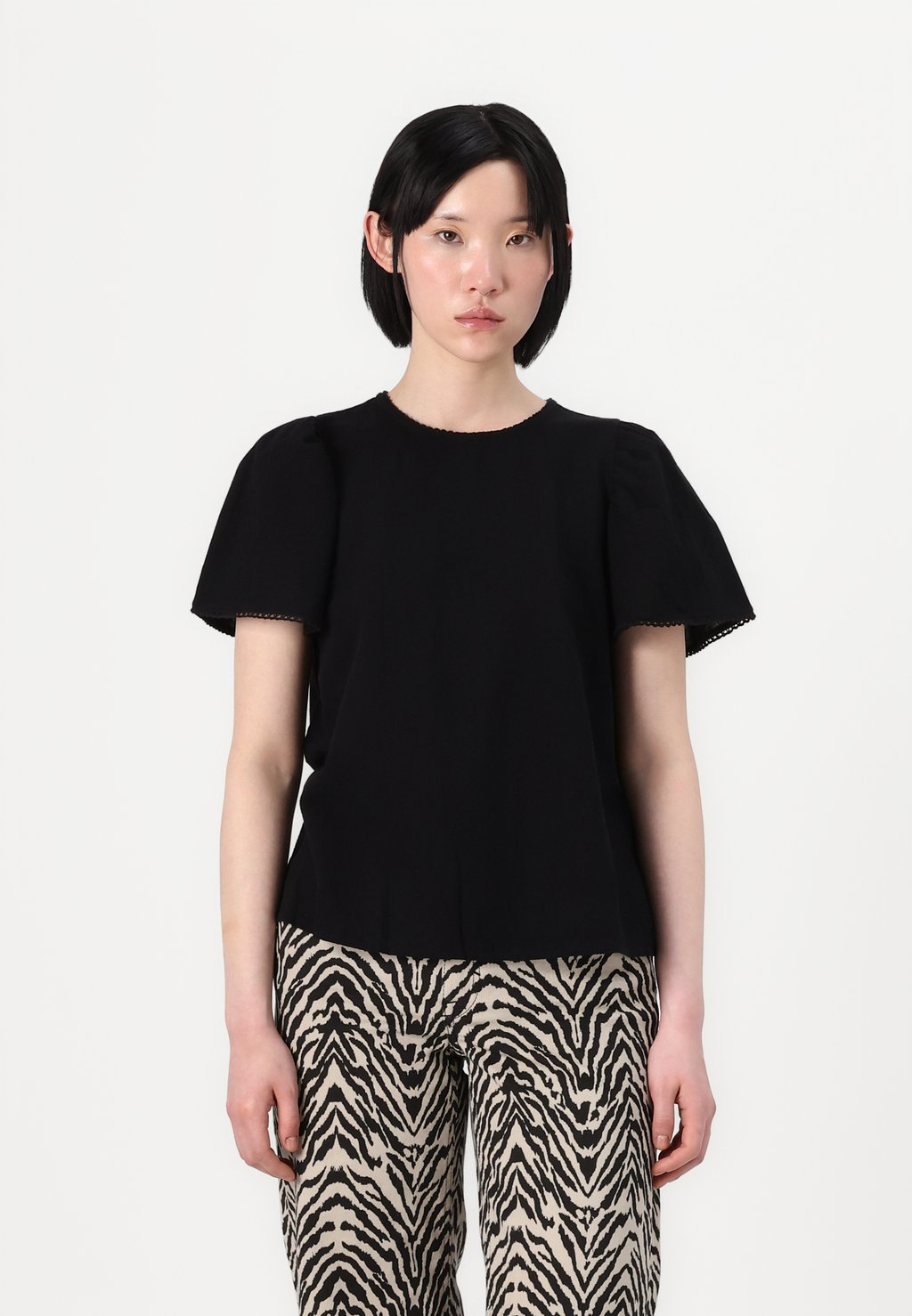 

Блуза VMPRETTY SS WVN GA NOOS Vero Moda, черный