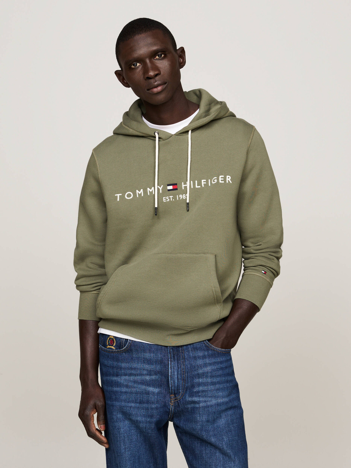 

Толстовка Tommy Hilfiger Regular Fit, оливково-зеленый