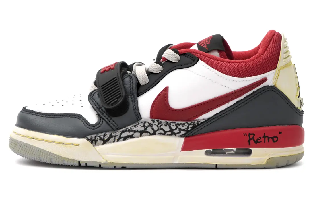 

Баскетбольные кроссовки унисекс Jordan Legacy 312, бордовый