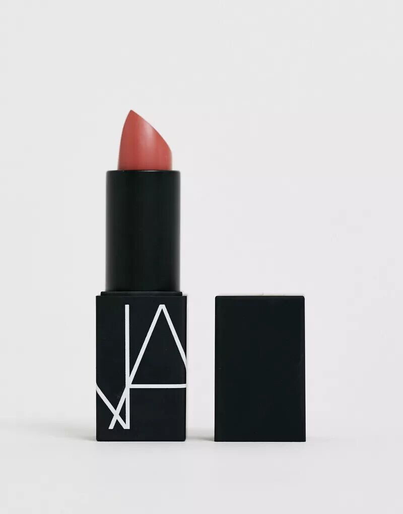 

Атласная губная помада NARS цвета Raw Seduction