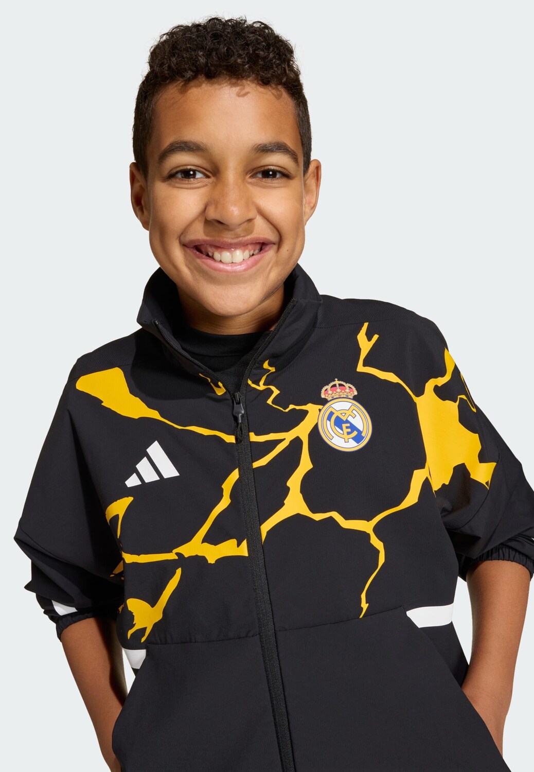 Adidas Performance Спортивная куртка 'Real Madrid Avengers Z.N.E. Anthem' в черном цвете — фото 4