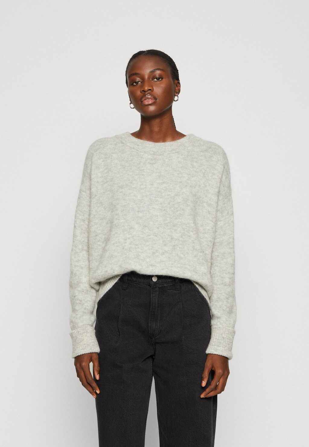 

Вязаный свитер VITO American Vintage, серый